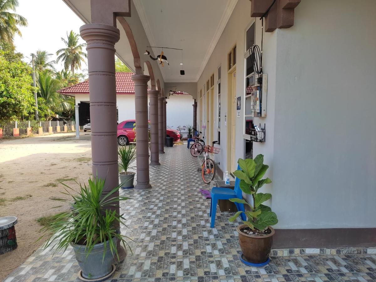 Desa Besut Inn Kampung Kuala Besut ภายนอก รูปภาพ